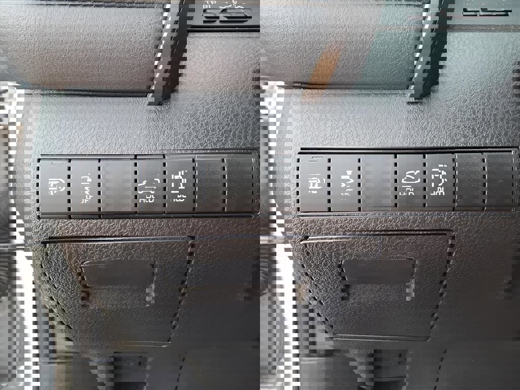 Certified 2023 Toyota Camry SE image 15