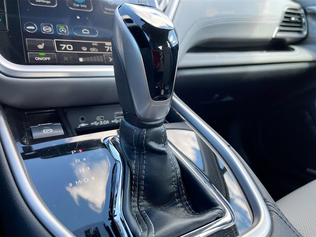 Used 2025 Subaru Legacy Limited w/ Popular Package #3 AWD/4WD image 17