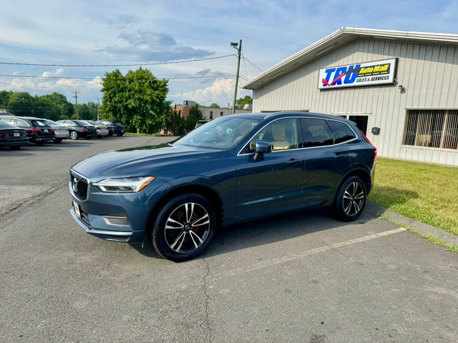 Used 2020 Volvo XC60 T6 Momentum AWD/4WD image 1