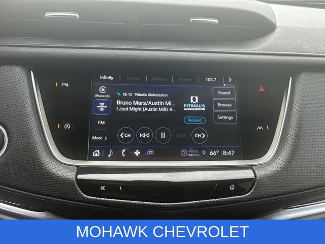 Certified 2025 Cadillac XT6 Luxury FWD image 13