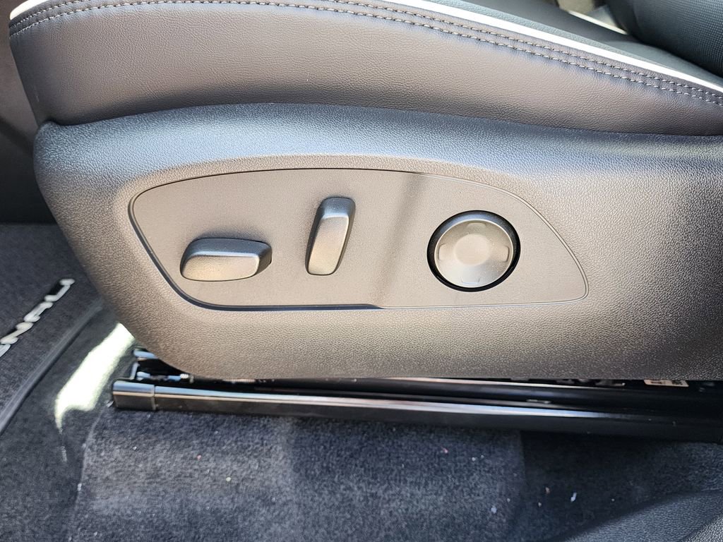 New 2026 GMC Acadia Denali FWD image 18