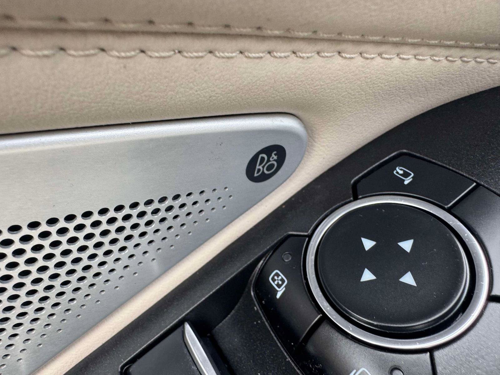 Used 2023 Ford Explorer Platinum w/ Technology Package image 23