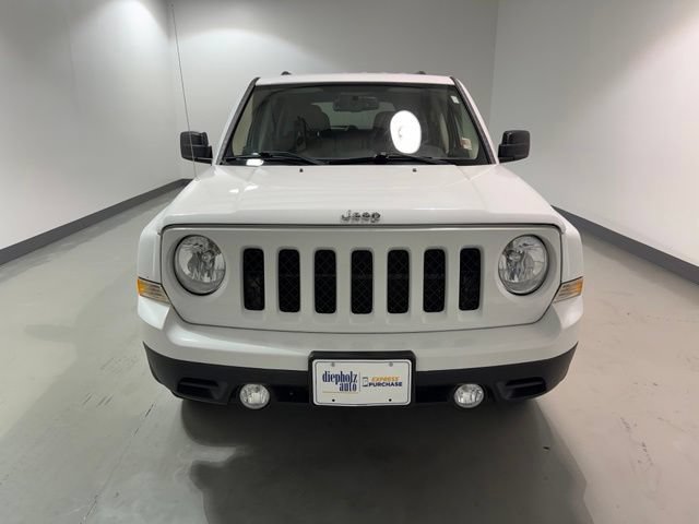 Used 2017 Jeep Patriot Latitude FWD image 2
