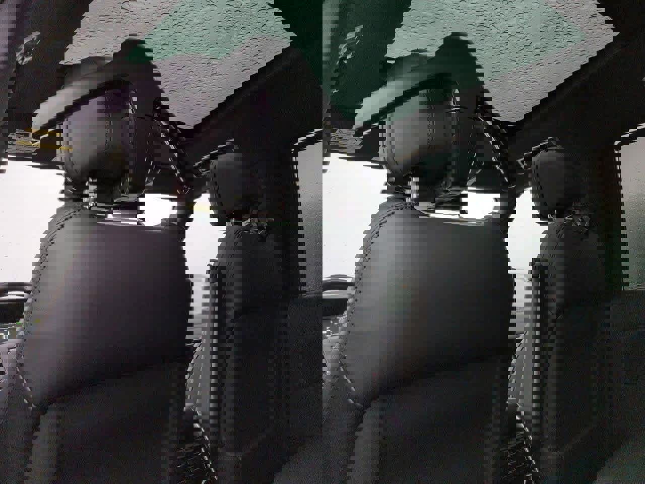 New 2026 Land Rover Range Rover Long Wheelbase SE image 18