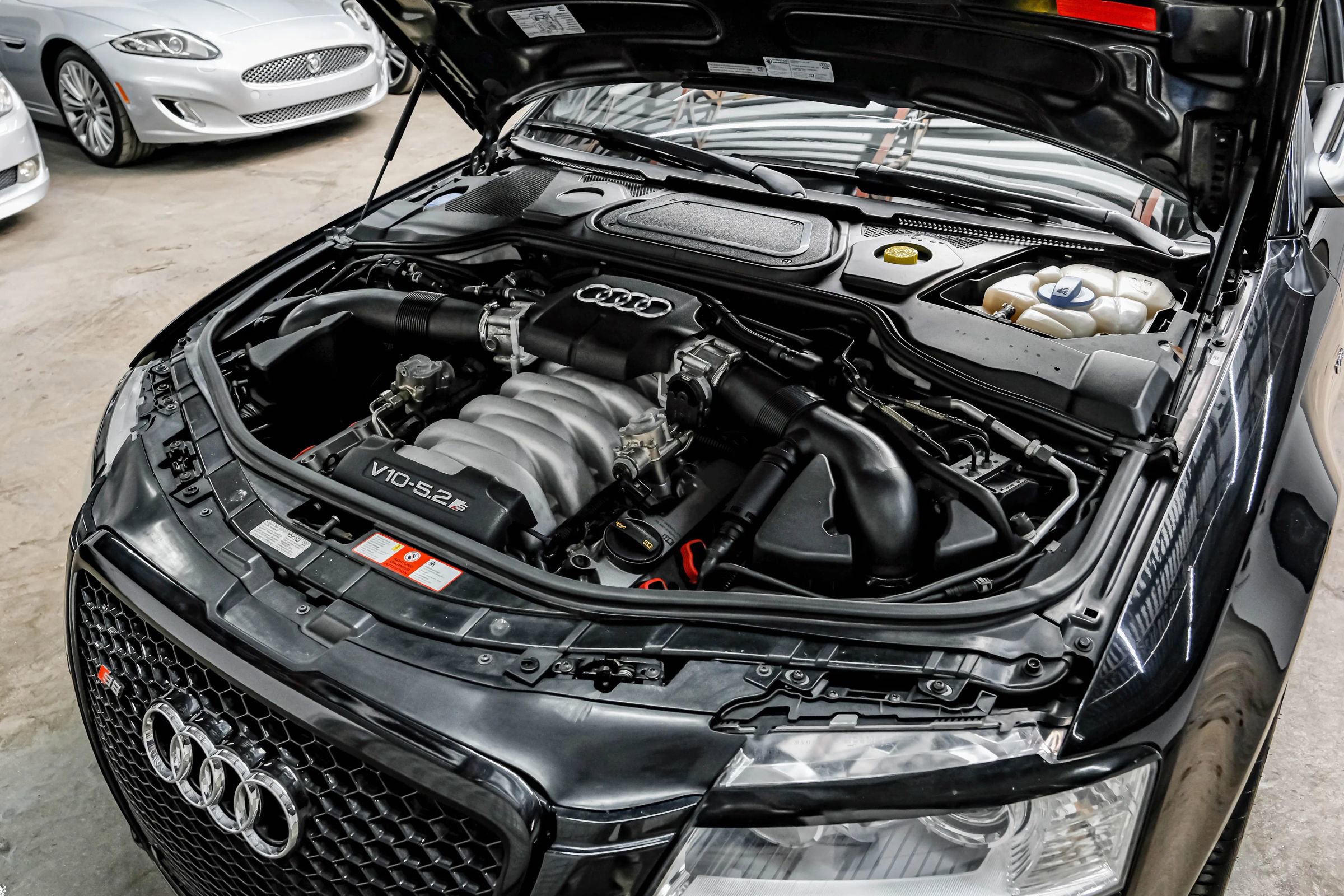 Used 2007 Audi S8 image 49