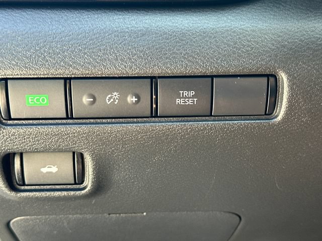 Used 2022 Nissan Sentra SV FWD image 22