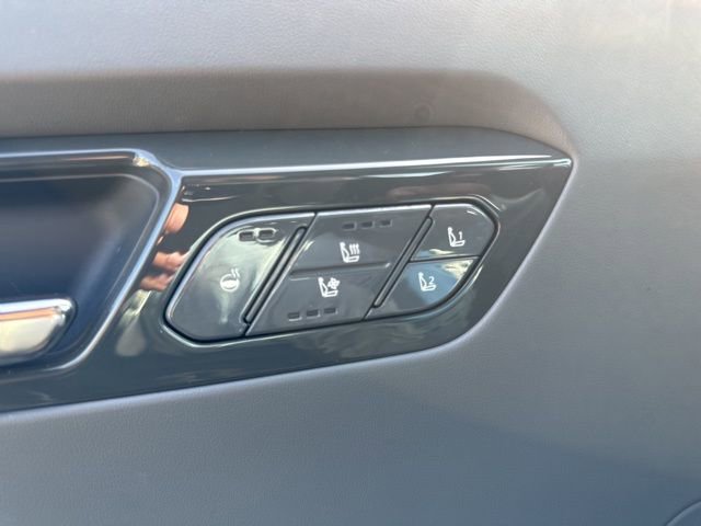 Certified 2026 Kia EV9 Land w/ Nightfall Edition Package image 45