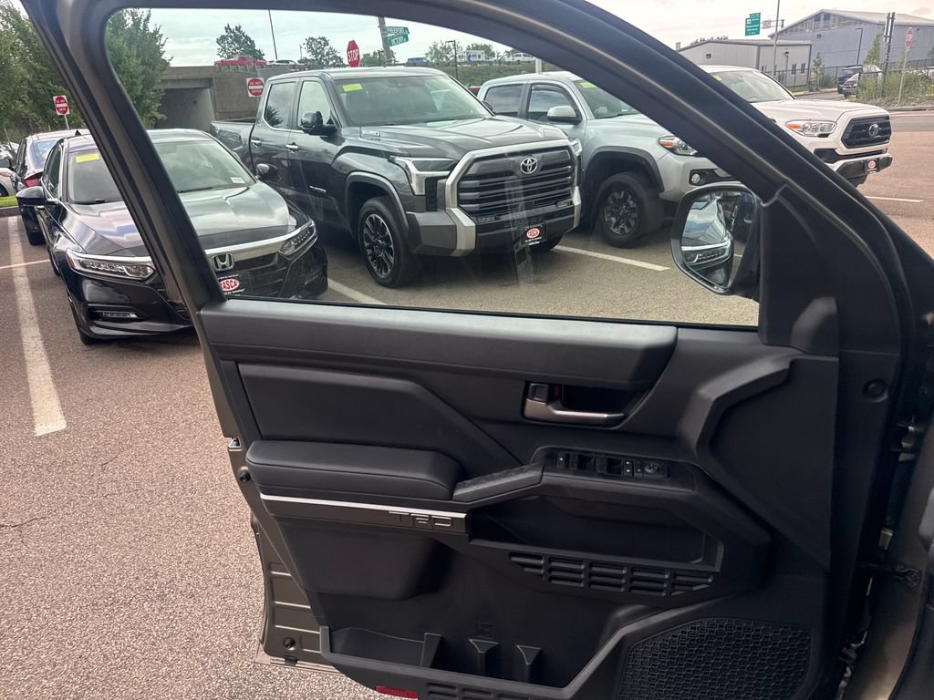 New 2026 Toyota Tacoma TRD Off-Road AWD/4WD image 31