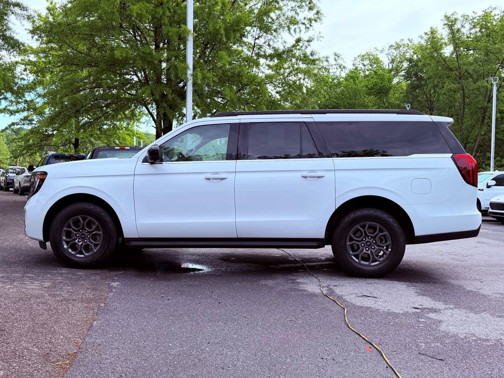 Used 2025 Ford Expedition Max Active AWD/4WD image 4