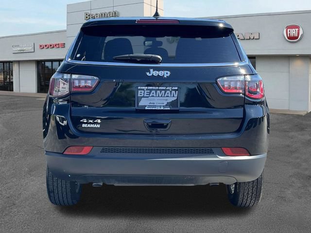 Used 2025 Jeep Compass Sport AWD/4WD image 6