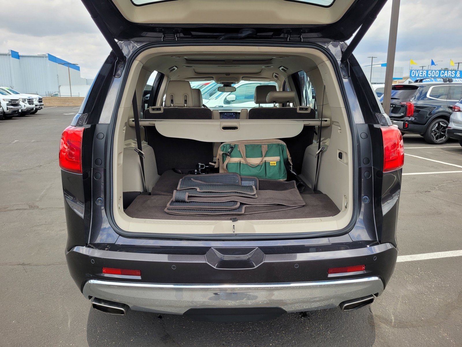 Used 2018 GMC Acadia Denali w/ Technology Package FWD image 27