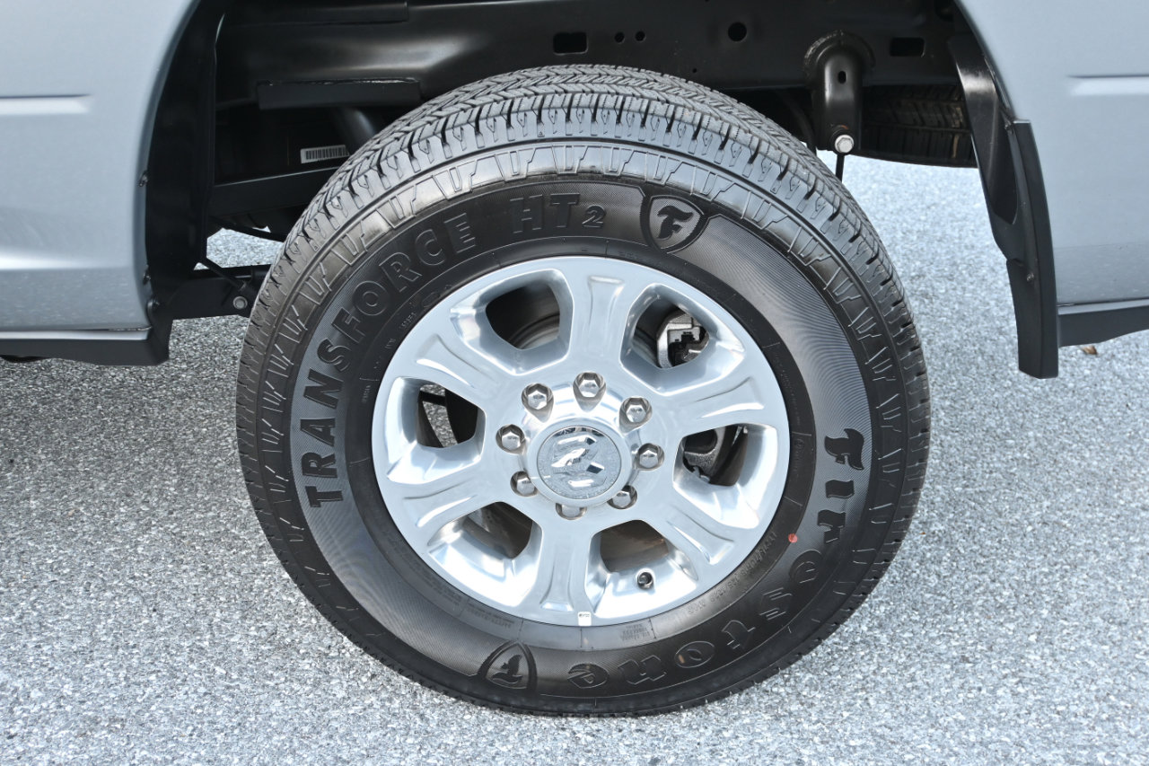 Used 2024 RAM 2500 Big Horn w/ Bed Utility Group image 15