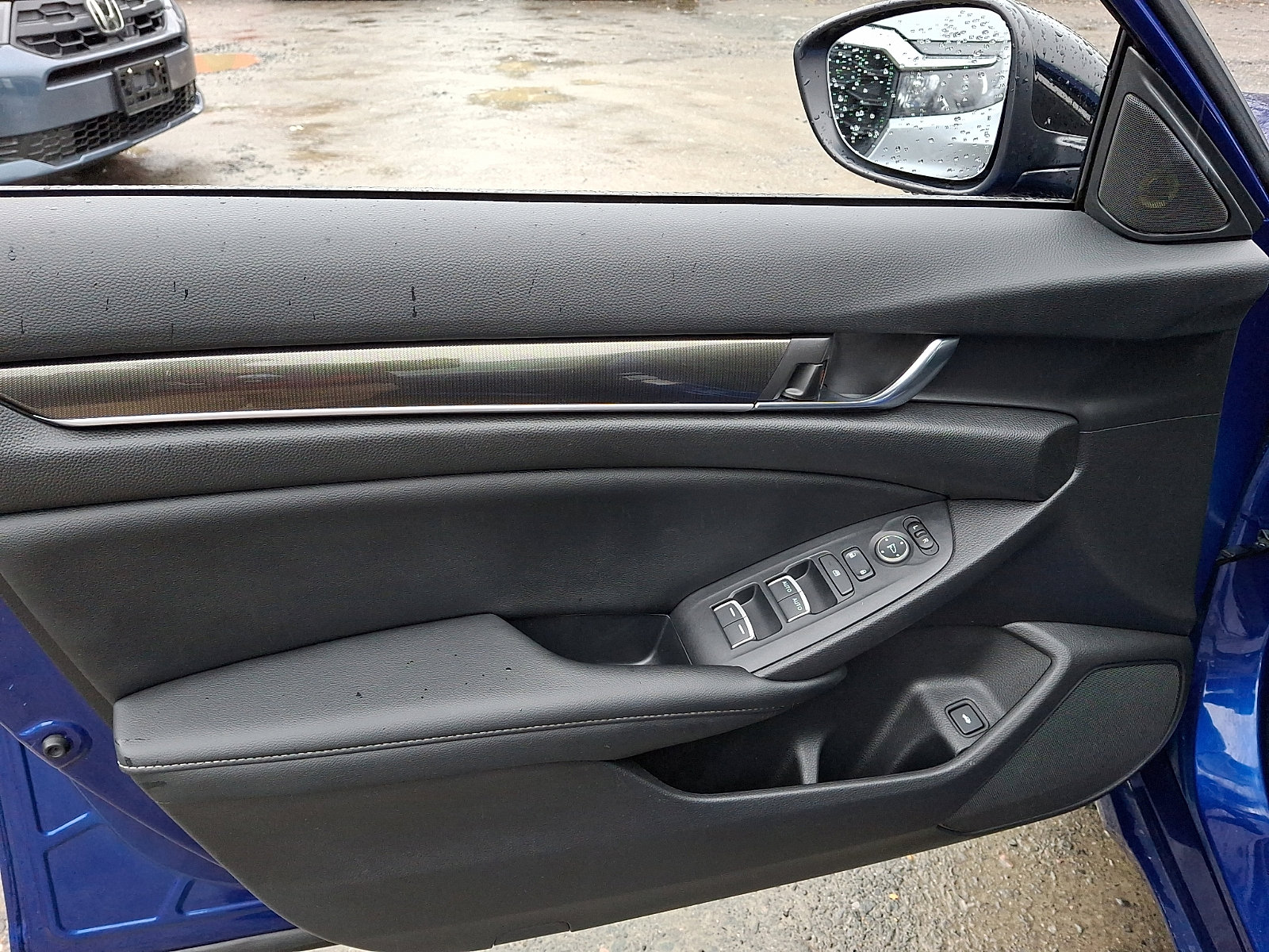 Used 2022 Honda Accord Sport image 11