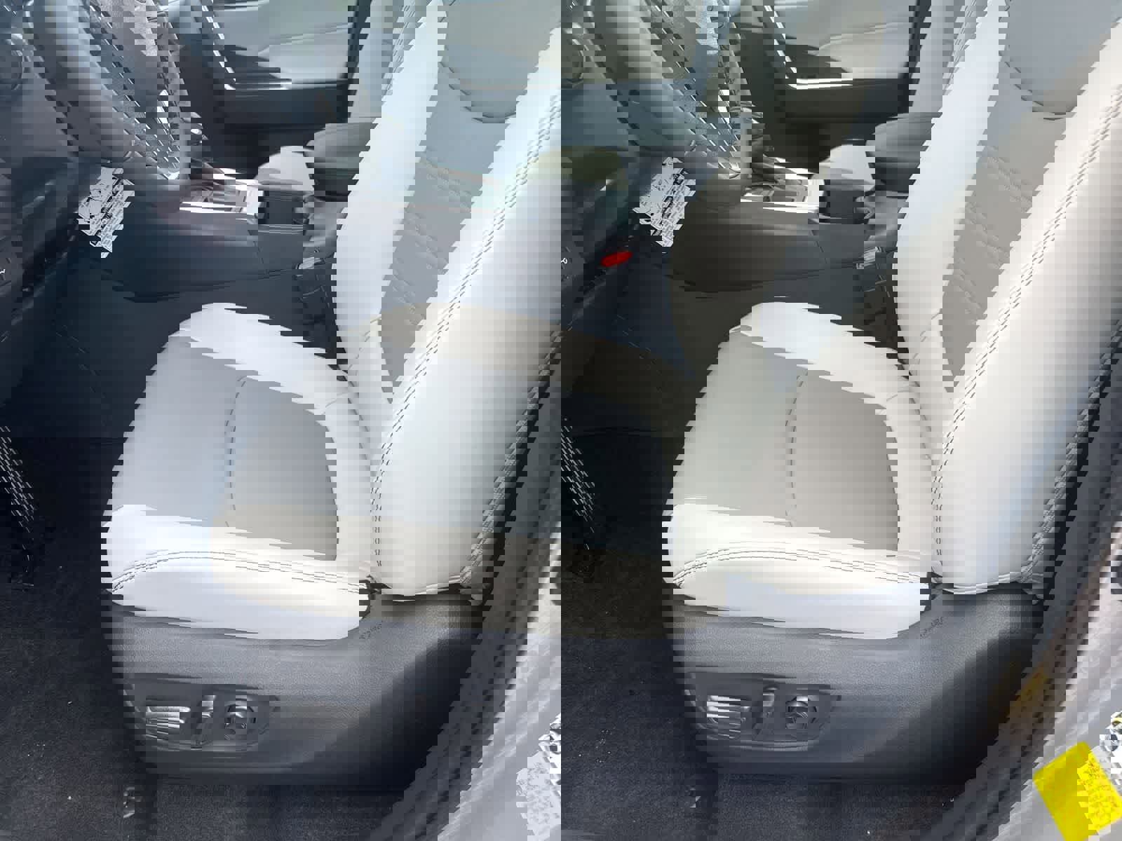 New 2025 Toyota RAV4 XLE Premium w/ Weather Package image 18