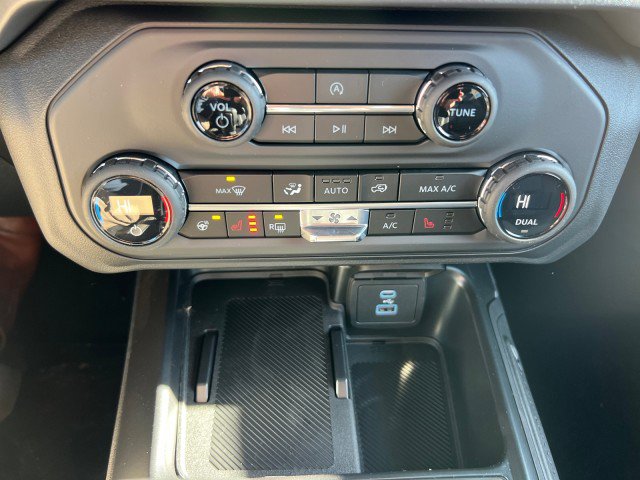 New 2025 Ford Bronco Outer Banks image 14