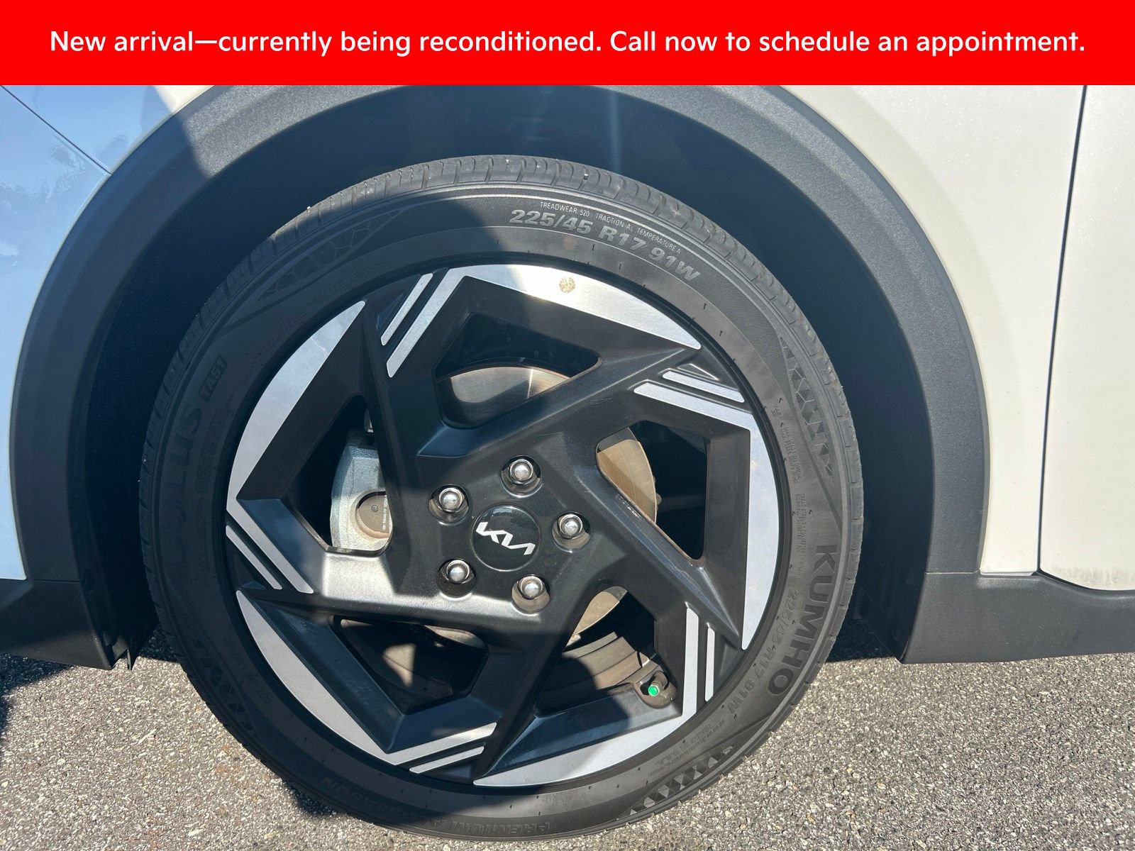 Certified 2025 Kia K4 EX FWD image 3
