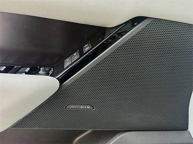 Used 2026 Land Rover Range Rover Velar Dynamic SE image 21