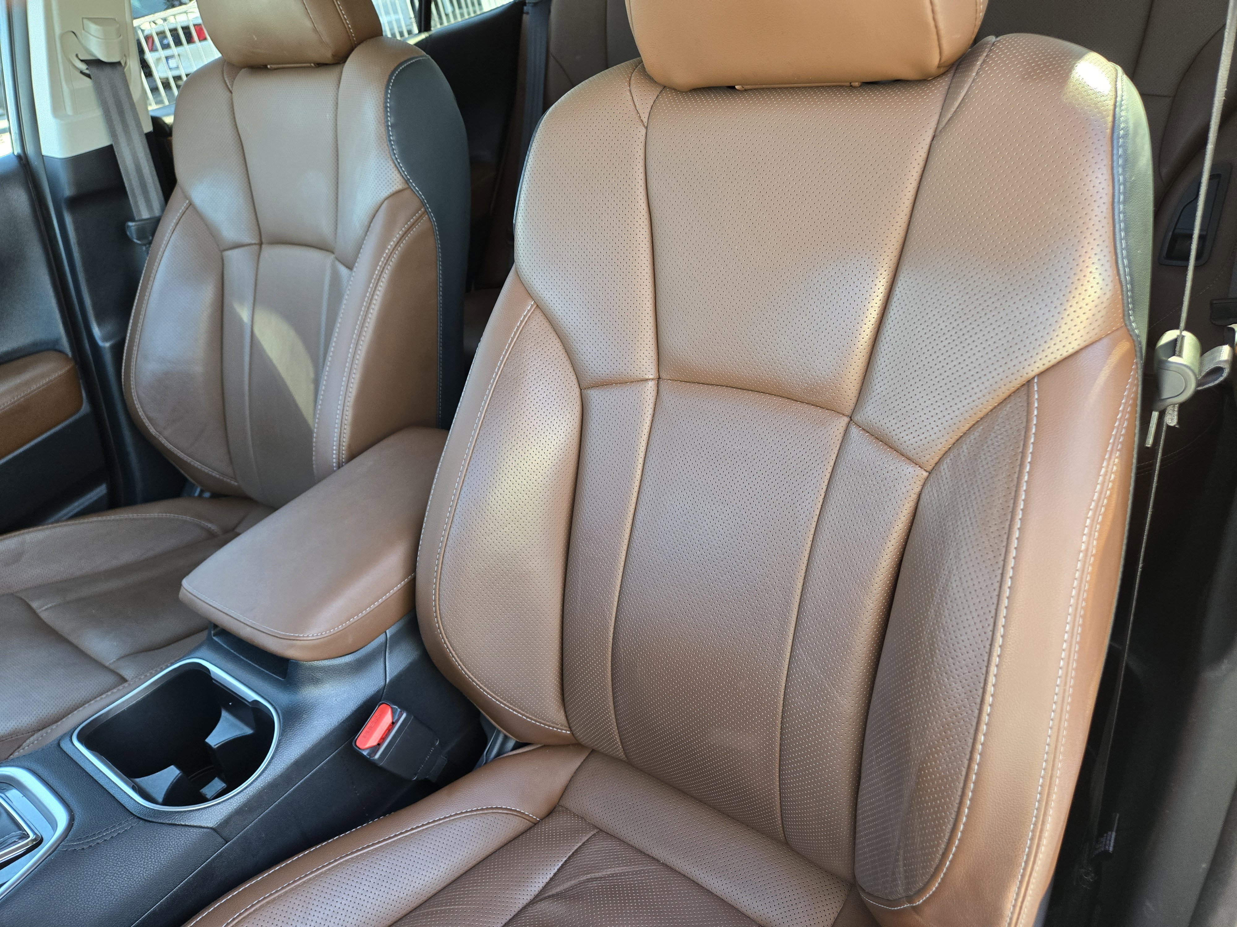 Used 2021 Subaru Outback Touring w/ Popular Package #2 image 16