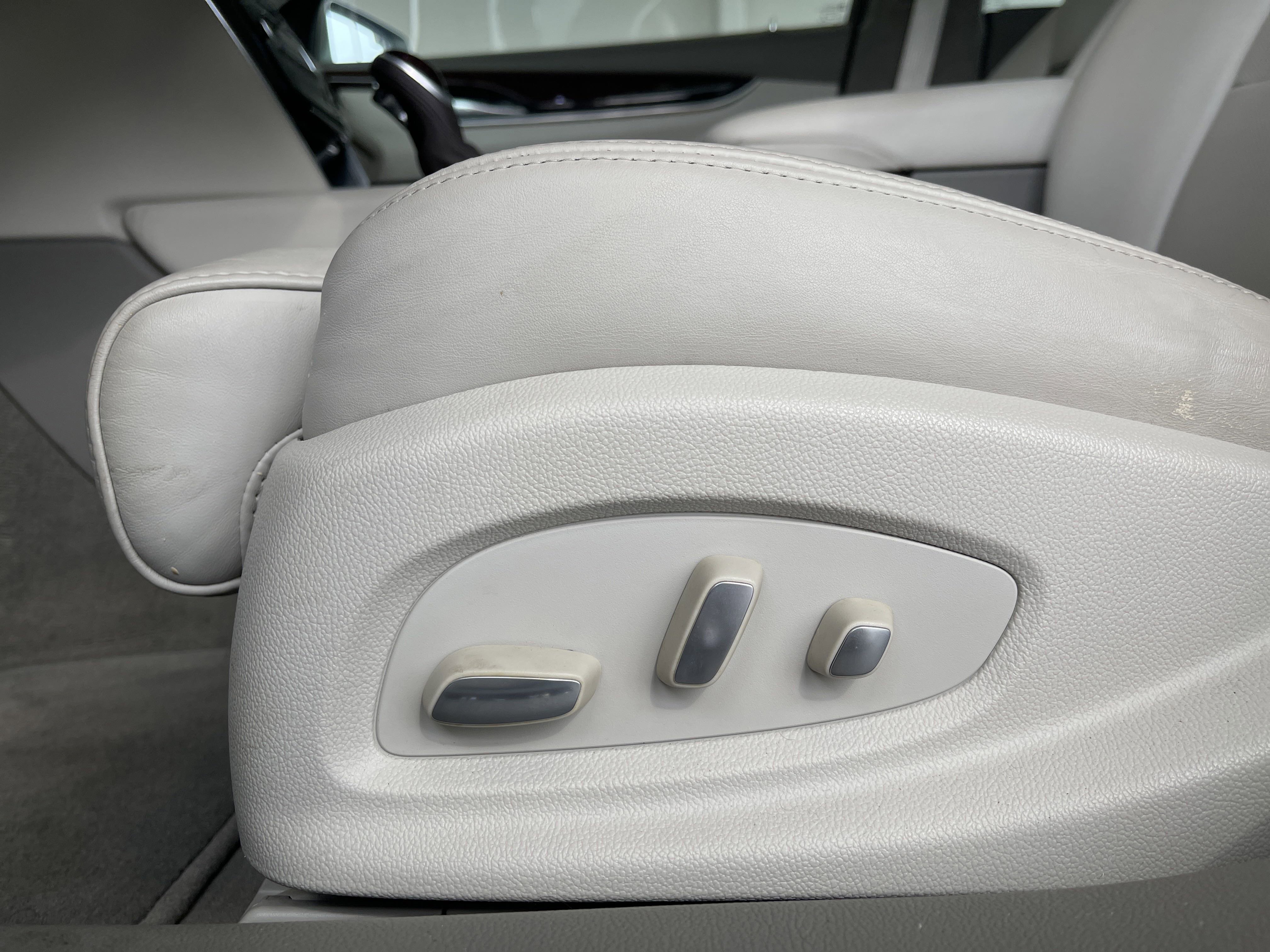 Used 2013 Cadillac XTS Platinum image 20