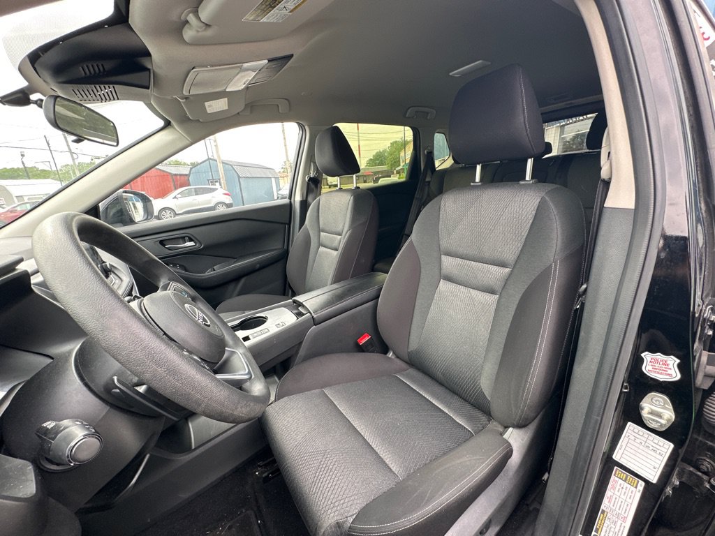 Used 2024 Nissan Rogue SV FWD image 8
