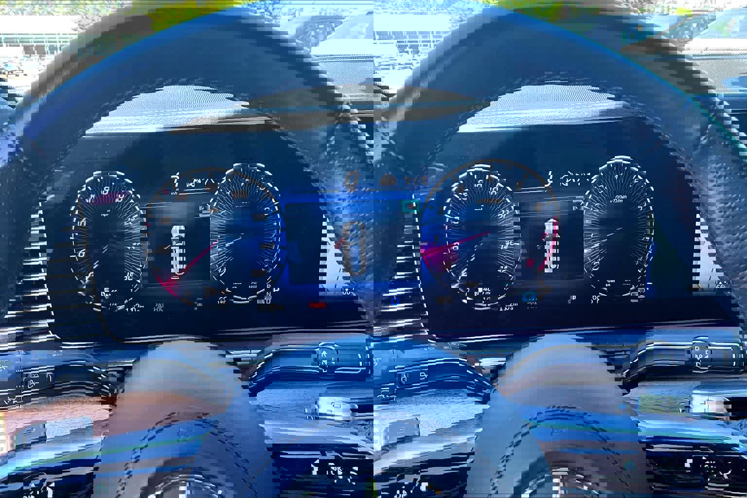 Used 2025 Mercedes-Benz GLS 450 4MATIC image 28