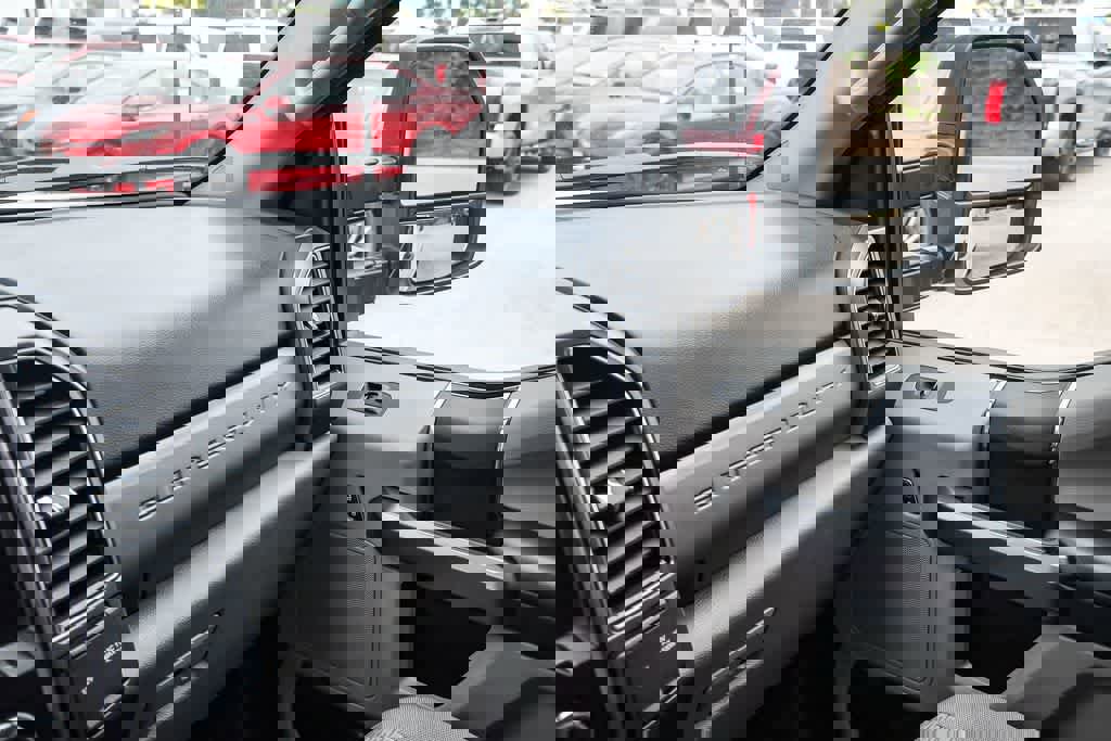 Used 2022 Ford F250 XLT image 25