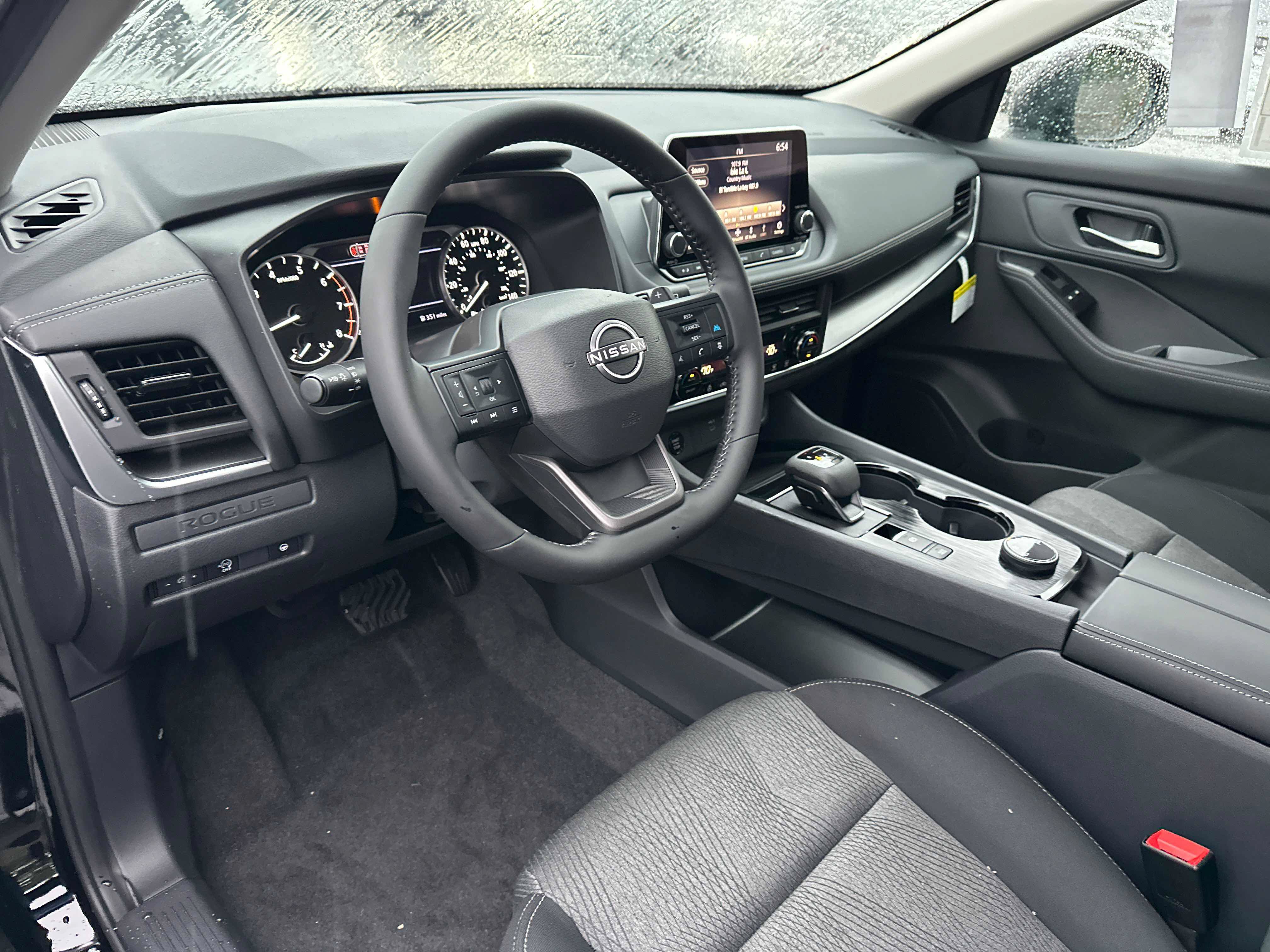 New 2027 Nissan Rogue SV AWD/4WD image 28