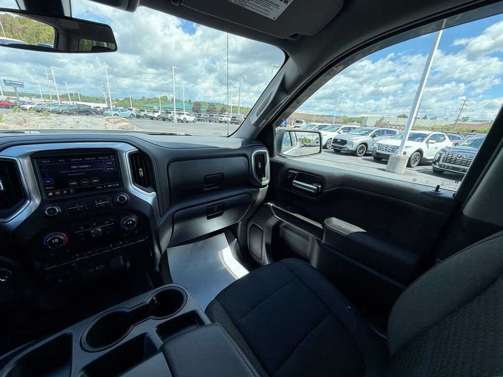 Used 2019 Chevrolet Silverado 1500 RST AWD/4WD image 11