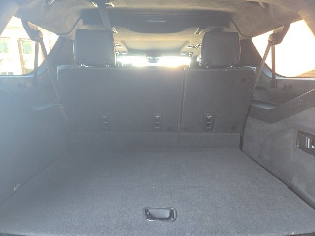 Used 2022 Cadillac Escalade ESV Sport Platinum w/ Heavy-Duty Trailer Package image 18