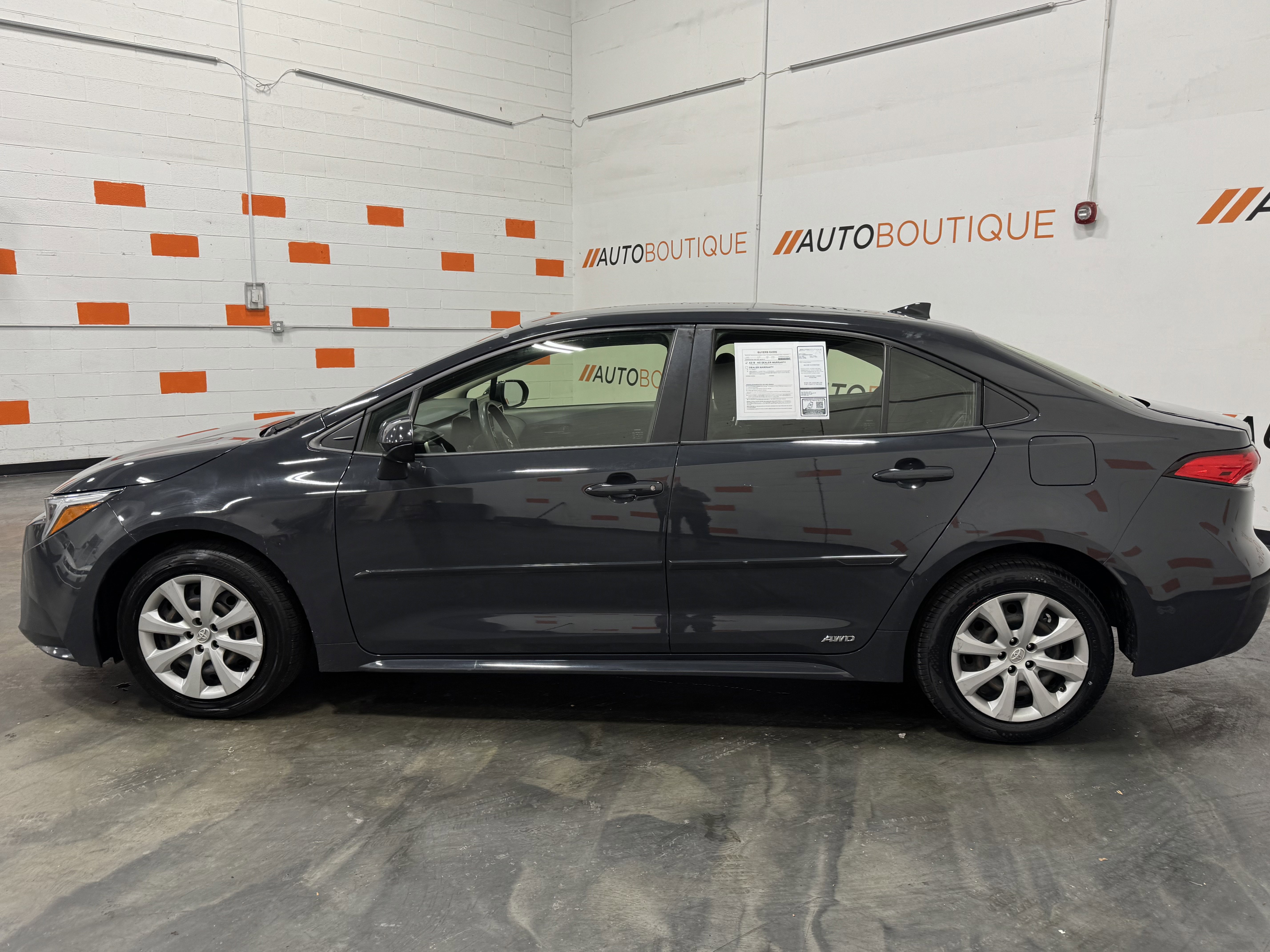 Used 2023 Toyota Corolla LE image 10