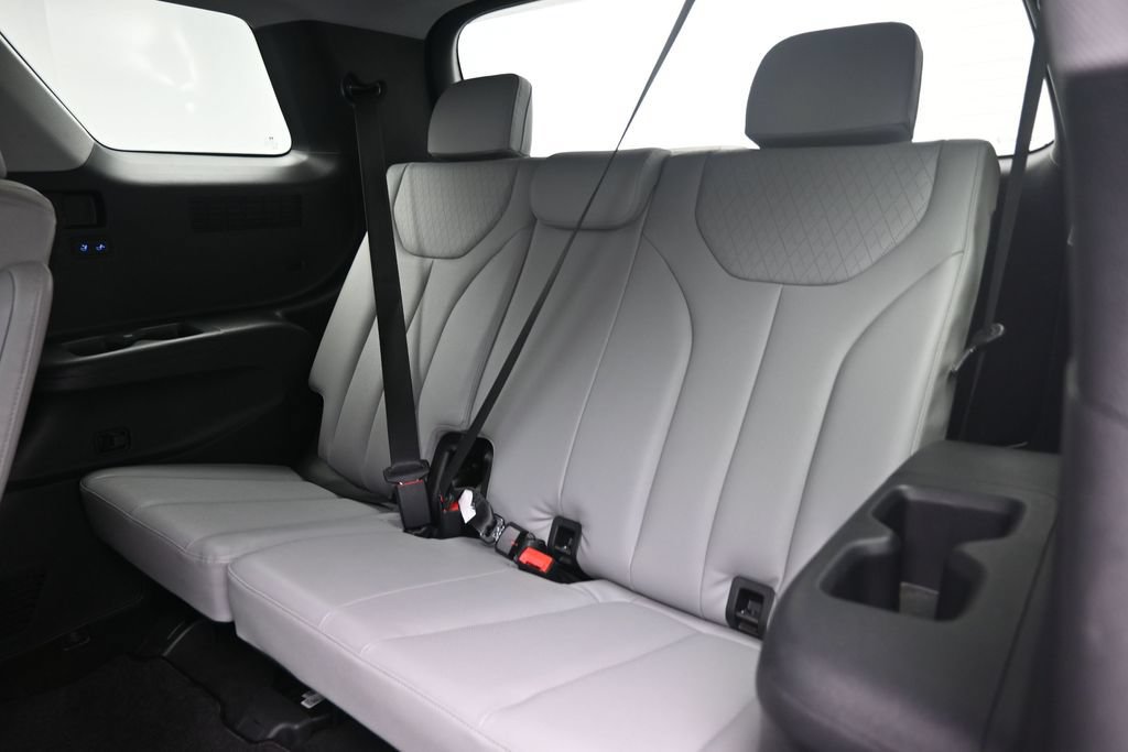 Used 2022 Hyundai Palisade SEL w/ Premium Package FWD image 32