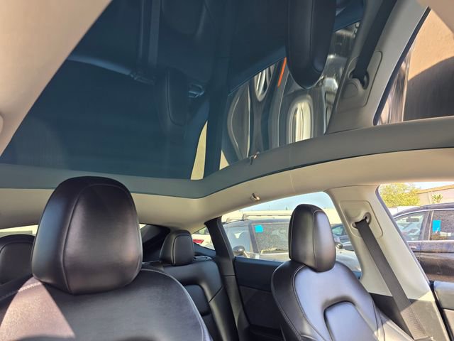 Used 2022 Tesla Model Y Long Range AWD/4WD image 12