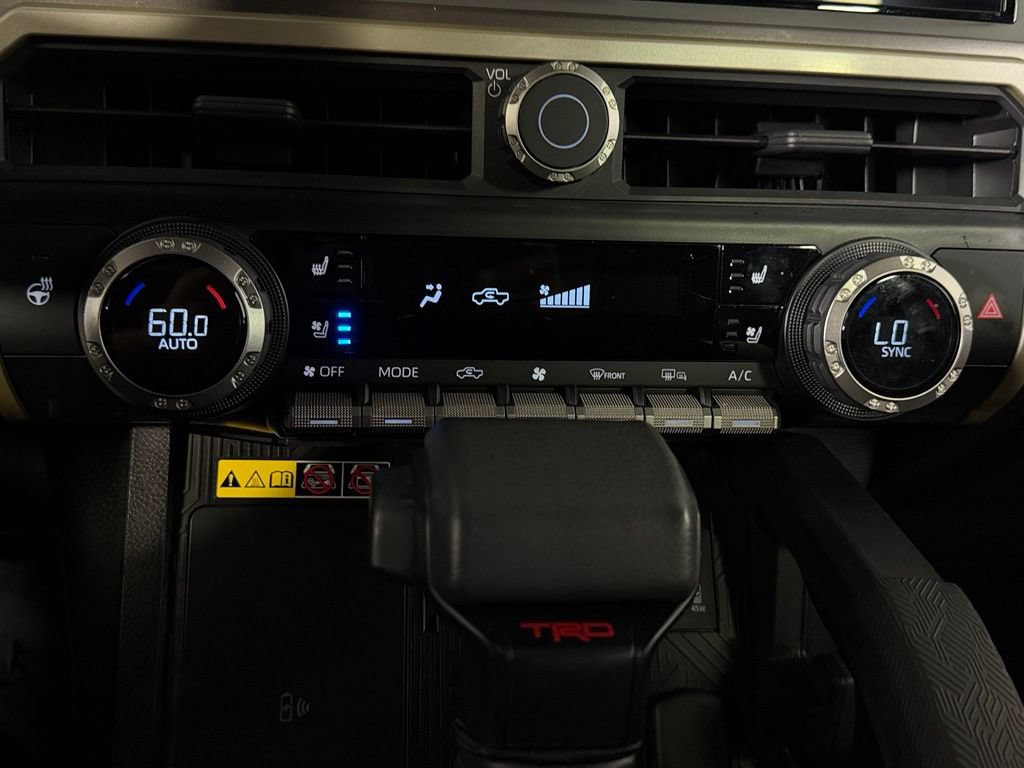 Used 2024 Toyota Tacoma TRD Off-Road w/ TRD Off Road Premium Package AWD/4WD image 14