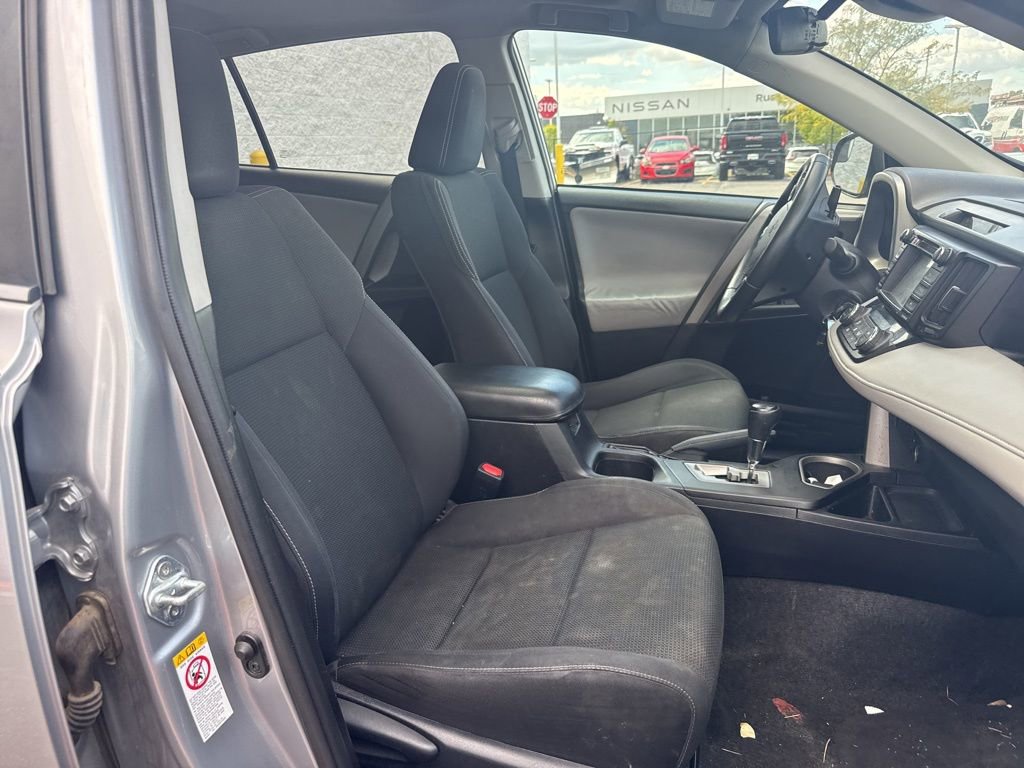 Used 2017 Toyota RAV4 XLE image 15