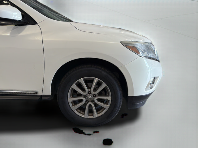Used 2014 Nissan Pathfinder SL AWD/4WD image 35