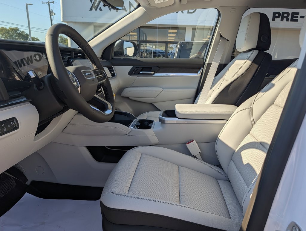 New 2027 GMC Terrain Denali w/ LPO, Floor Liner Package AWD/4WD image 24