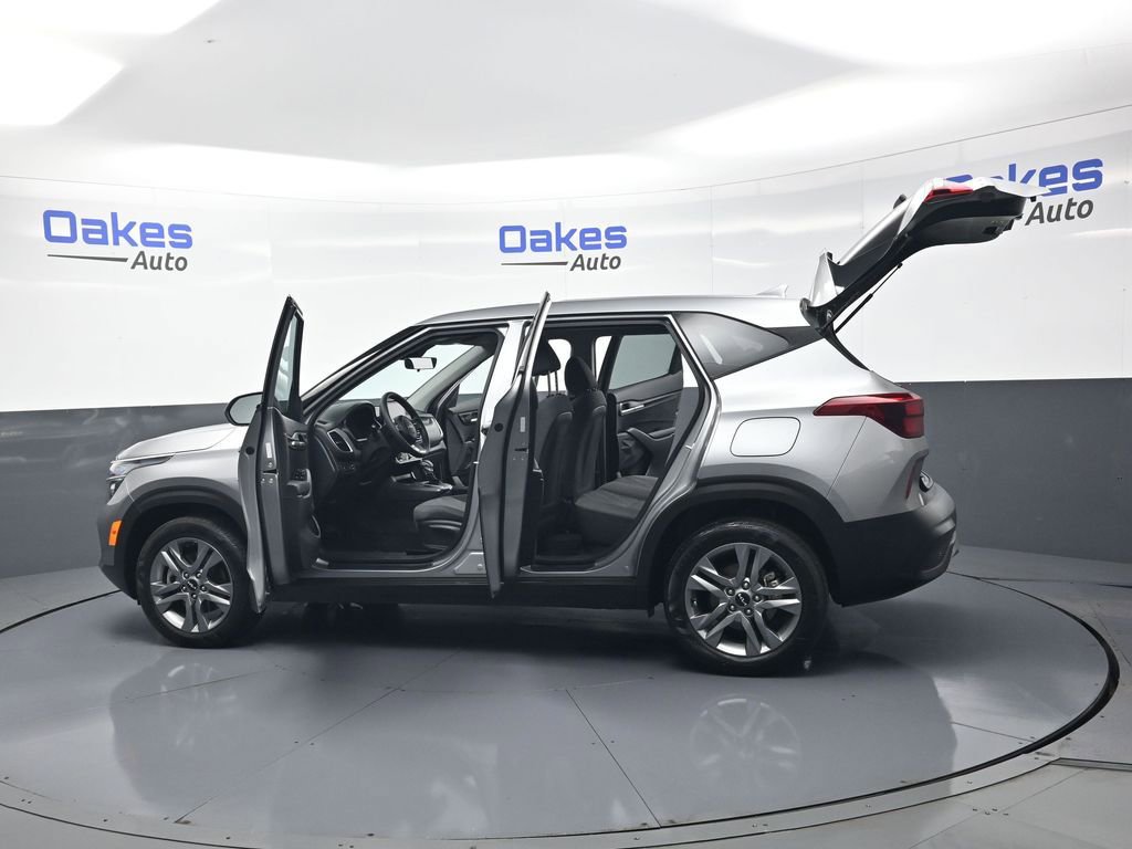Certified 2023 Kia Seltos LX image 53
