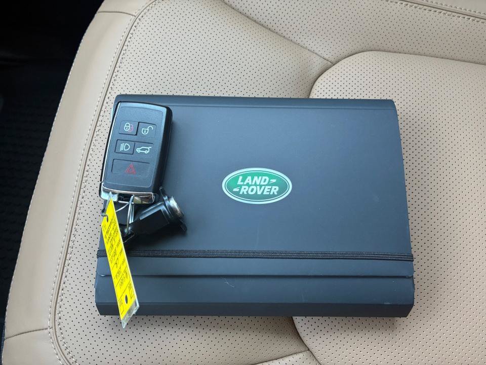 New 2026 Land Rover Defender 110 X AWD/4WD image 34