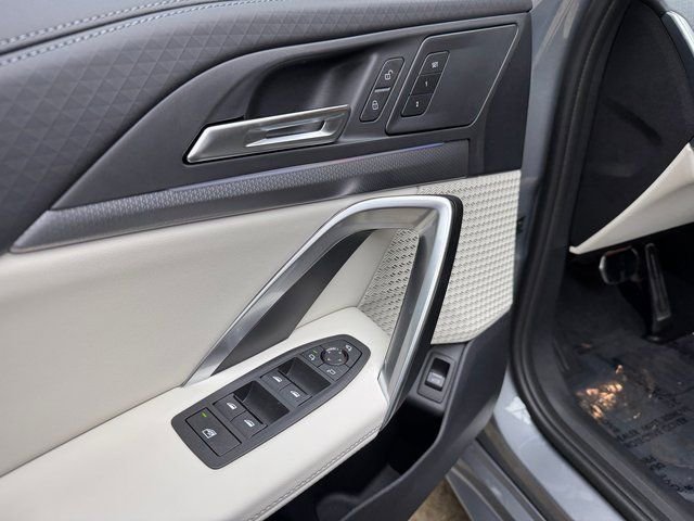 New 2026 BMW X2 xDrive28i image 12