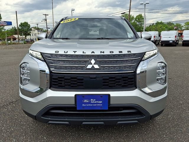 Used 2022 Mitsubishi Outlander ES FWD image 2