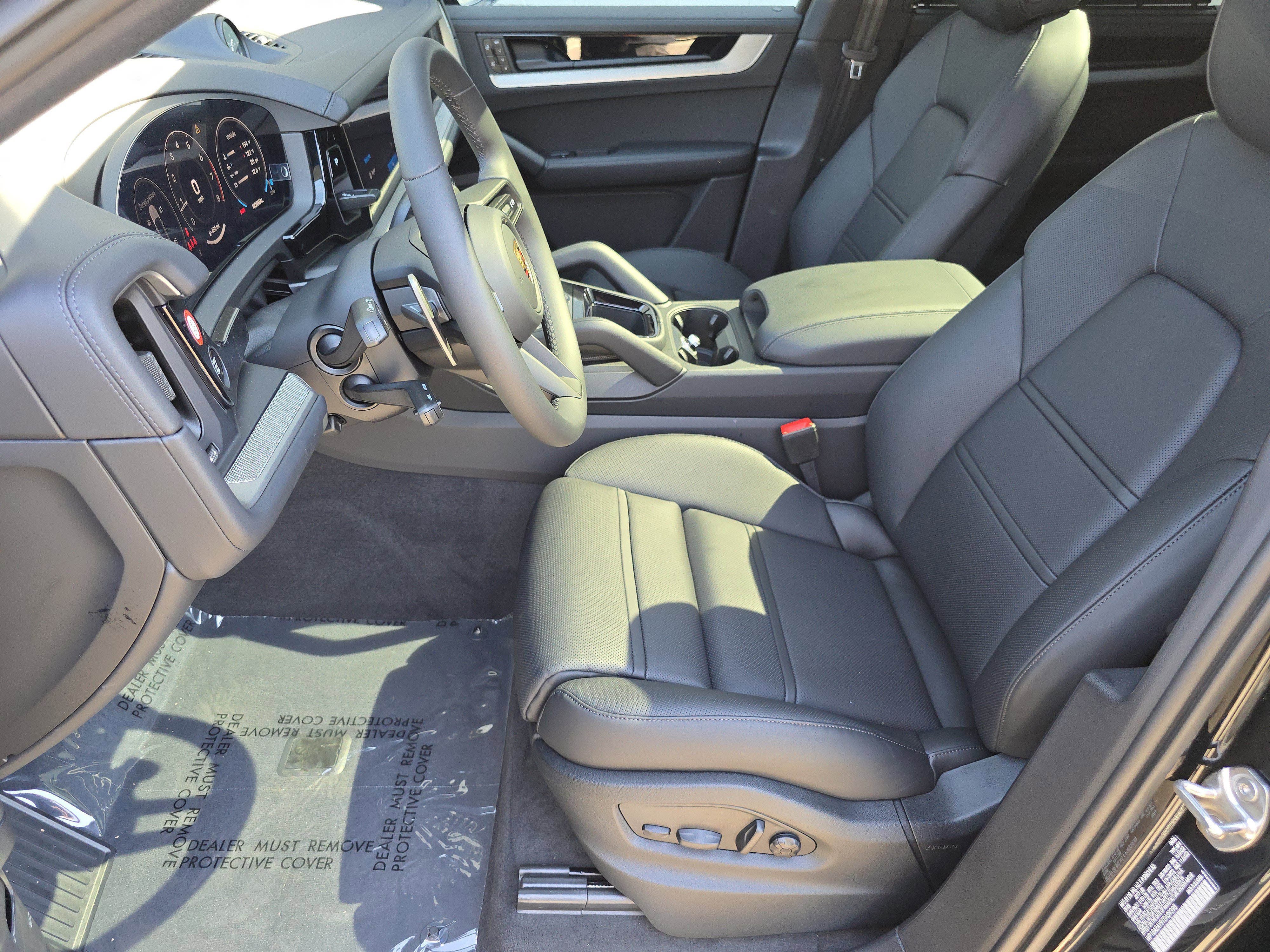 New 2026 Porsche Cayenne Coupe AWD/4WD image 5