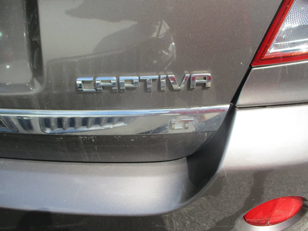 Used 2012 Chevrolet Captiva Sport LT w/ Convenience Package FWD image 5