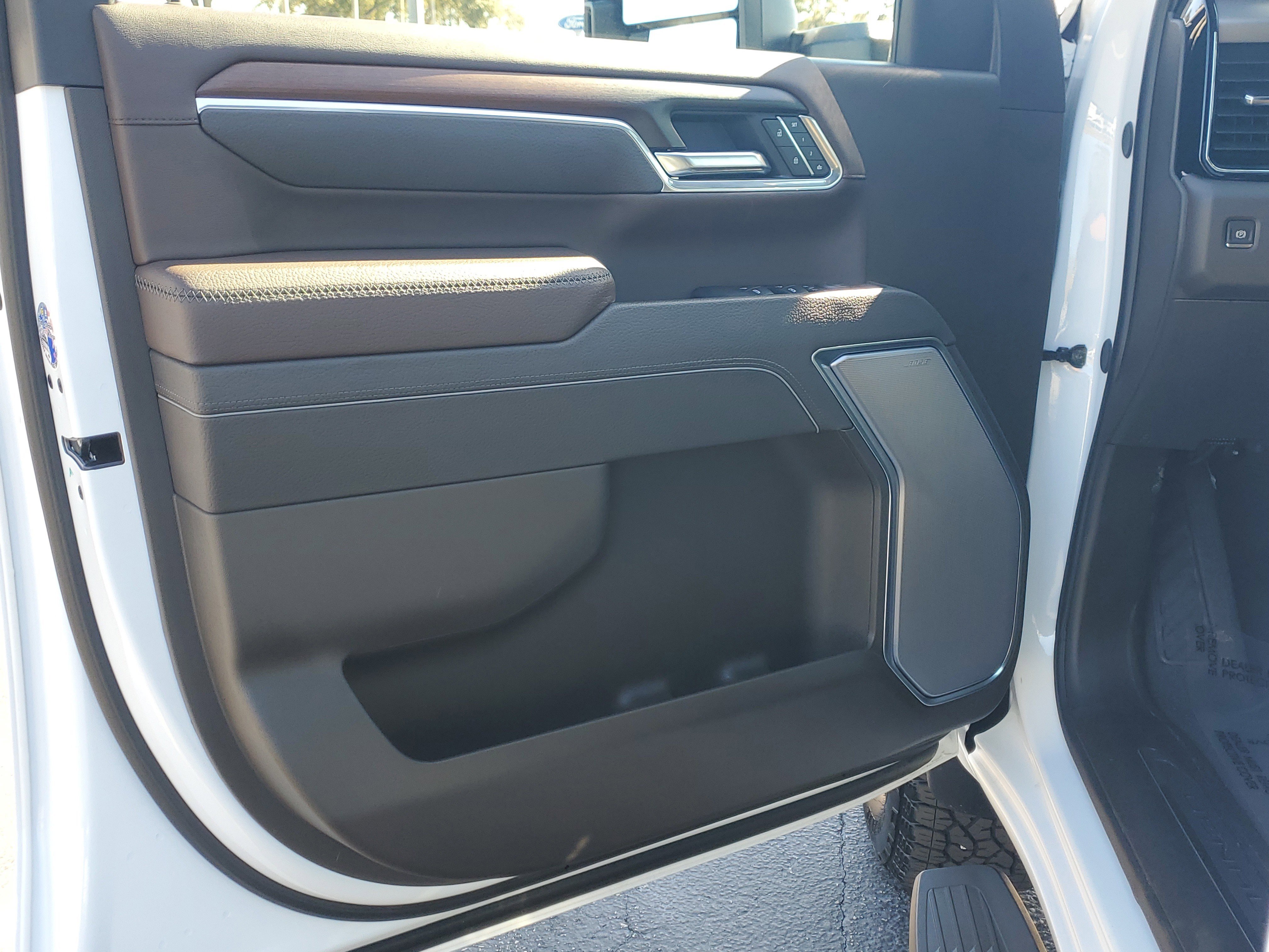 Used 2025 GMC Sierra 2500 Denali w/ Denali Reserve Package image 18