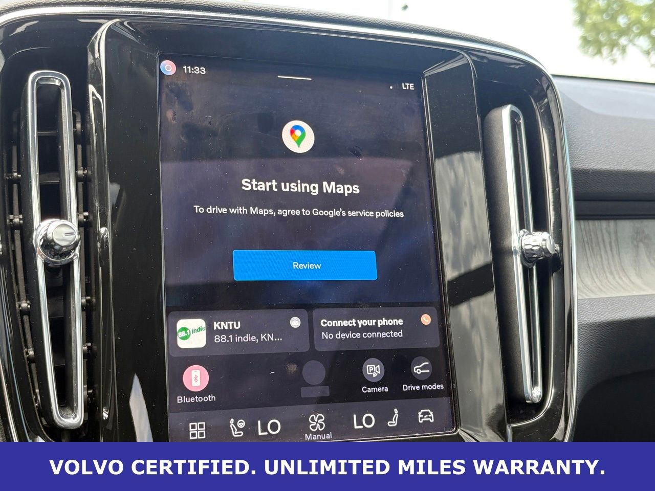 Certified 2025 Volvo XC40 B5 Plus AWD/4WD image 22