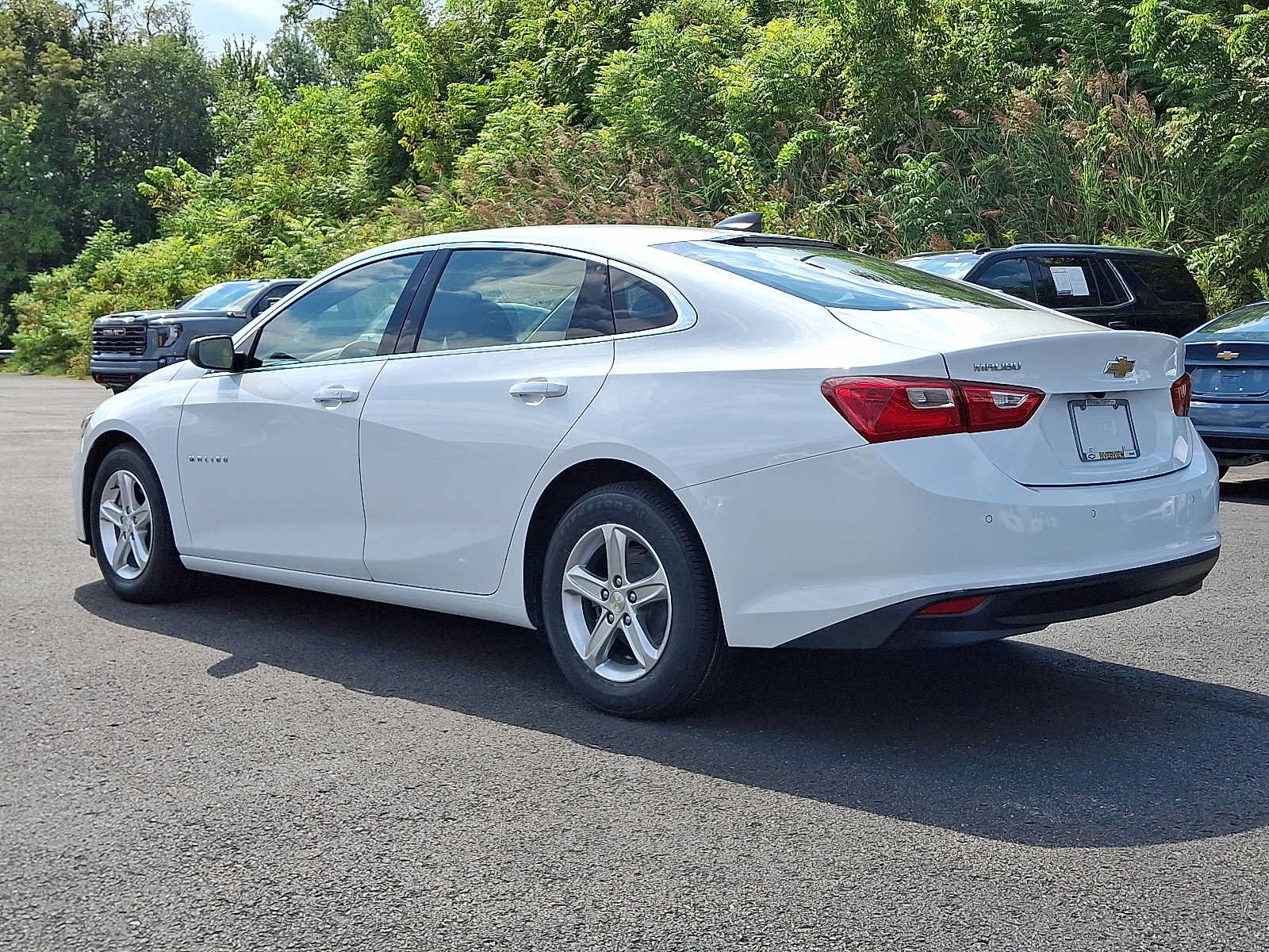 Used 2022 Chevrolet Malibu LS w/ Driver Confidence Package II FWD image 5