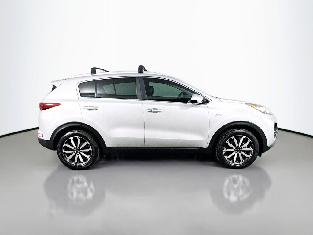 Used 2018 Kia Sportage EX AWD/4WD image 6