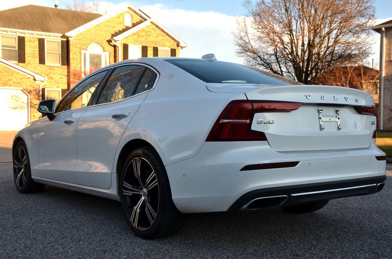 Used 2022 Volvo S60 B5 Inscription image 9