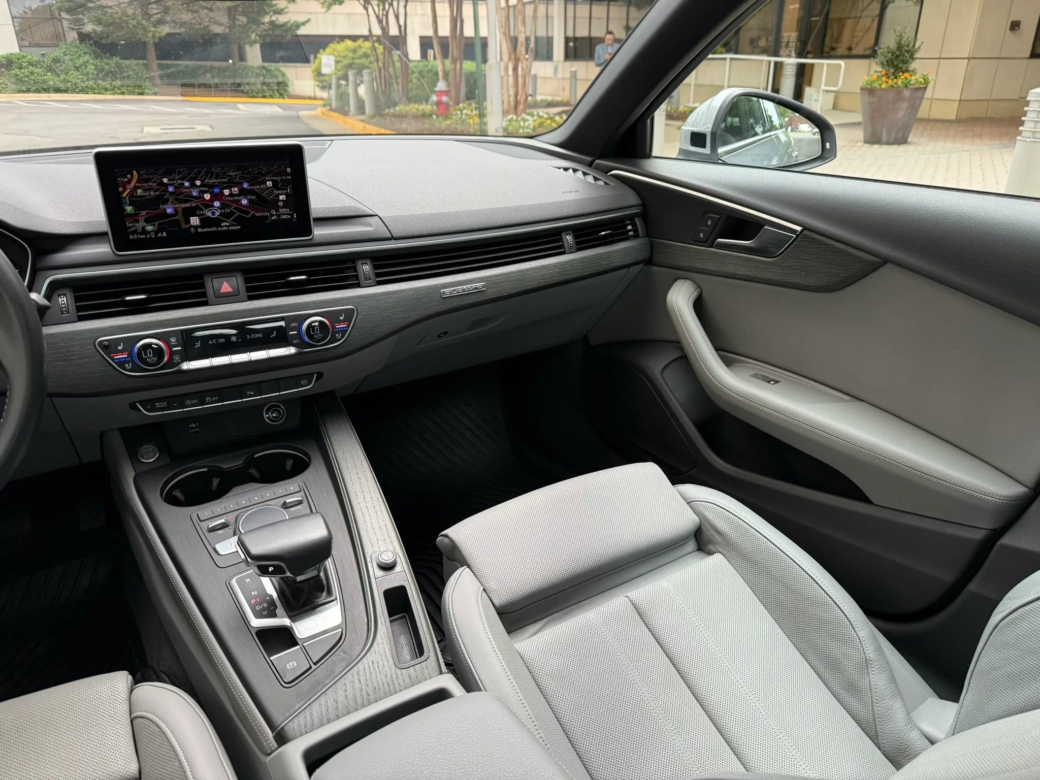 Used 2019 Audi A4 2.0T Premium Plus w/ Premium Plus Package AWD/4WD image 8