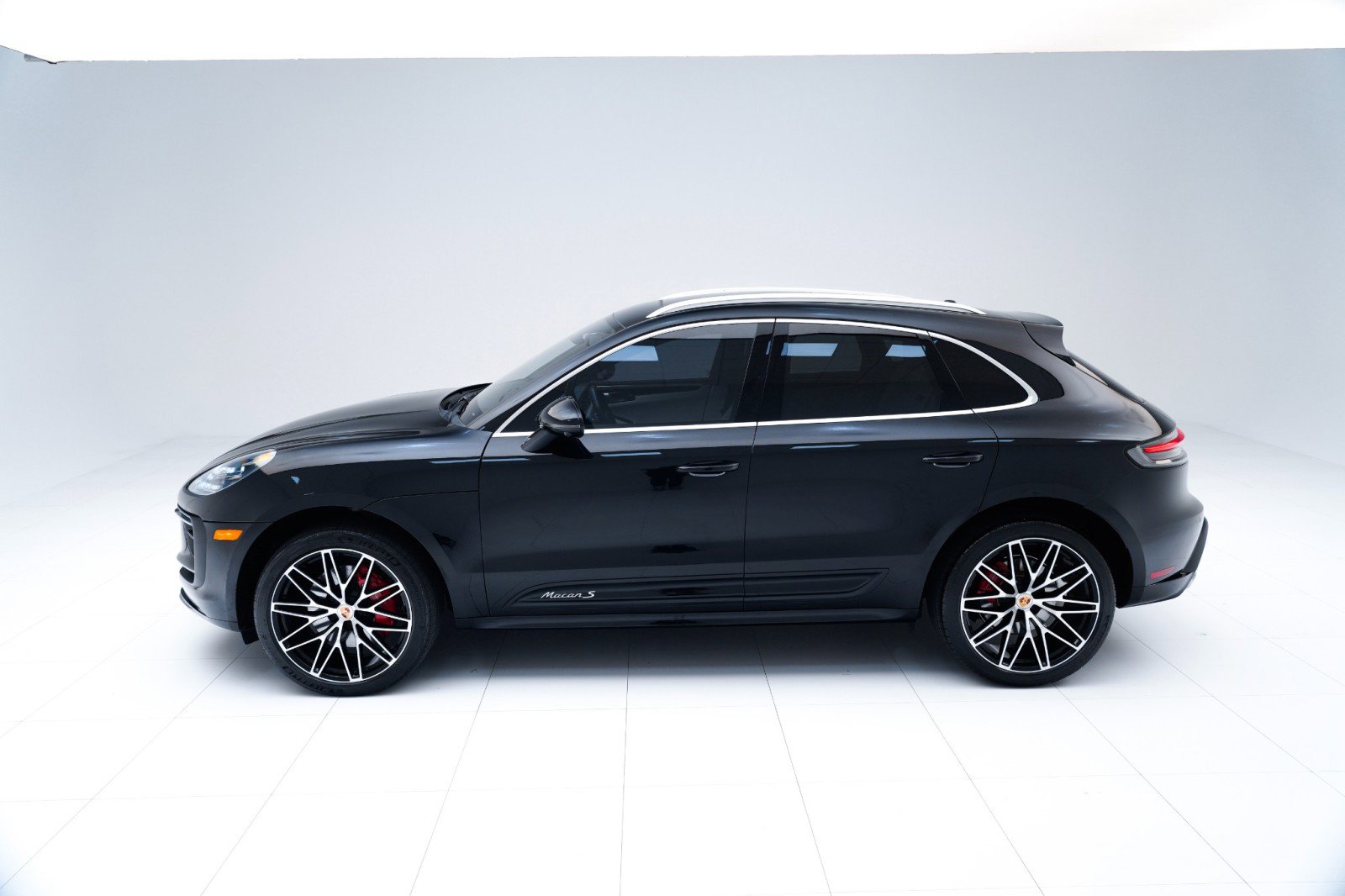New 2026 Porsche Macan S AWD/4WD image 2