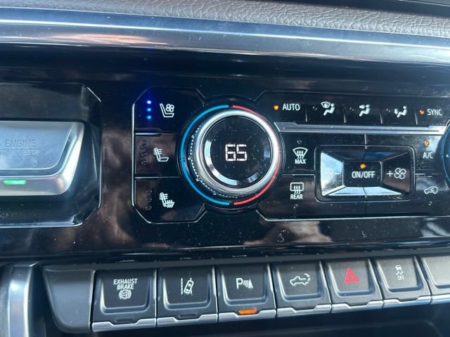Used 2025 GMC Sierra 2500 Denali w/ Denali Reserve Package AWD/4WD image 11